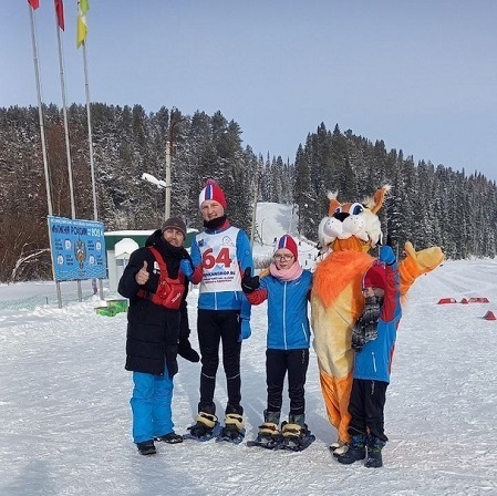 Учащийся Светлянской школы - интерната приняли участие в состязаниях по снегоспупингу и лыжам.